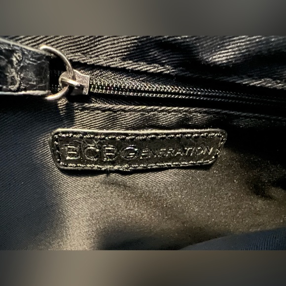 EUC BCBGeneration black clutch - Picture 4 of 6